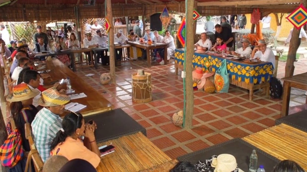 Comunidad Wayuú en conversación sobre Sentencia T-302 con gobierno nacional