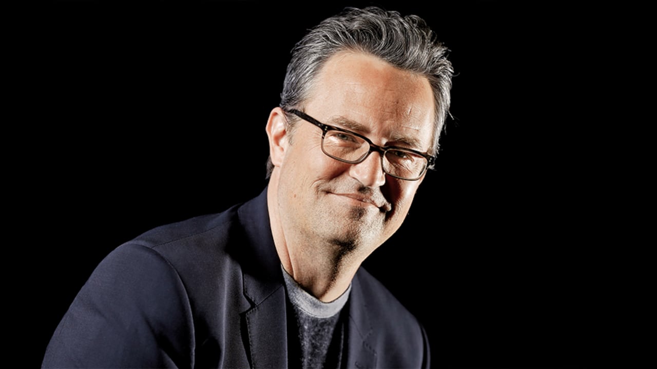 Implicado en la muerte de Matthew Perry es condenado a prisión domiciliaria.