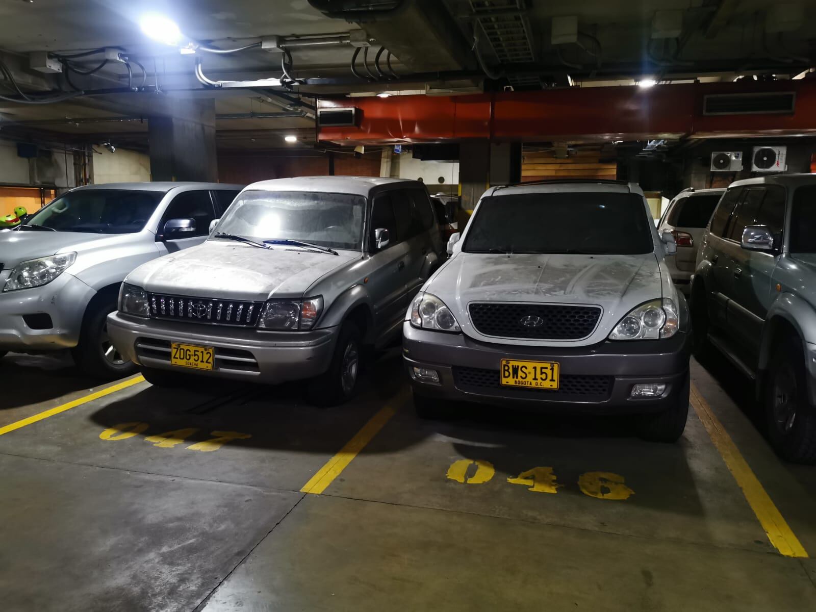 Carros abandonados en Congreso.