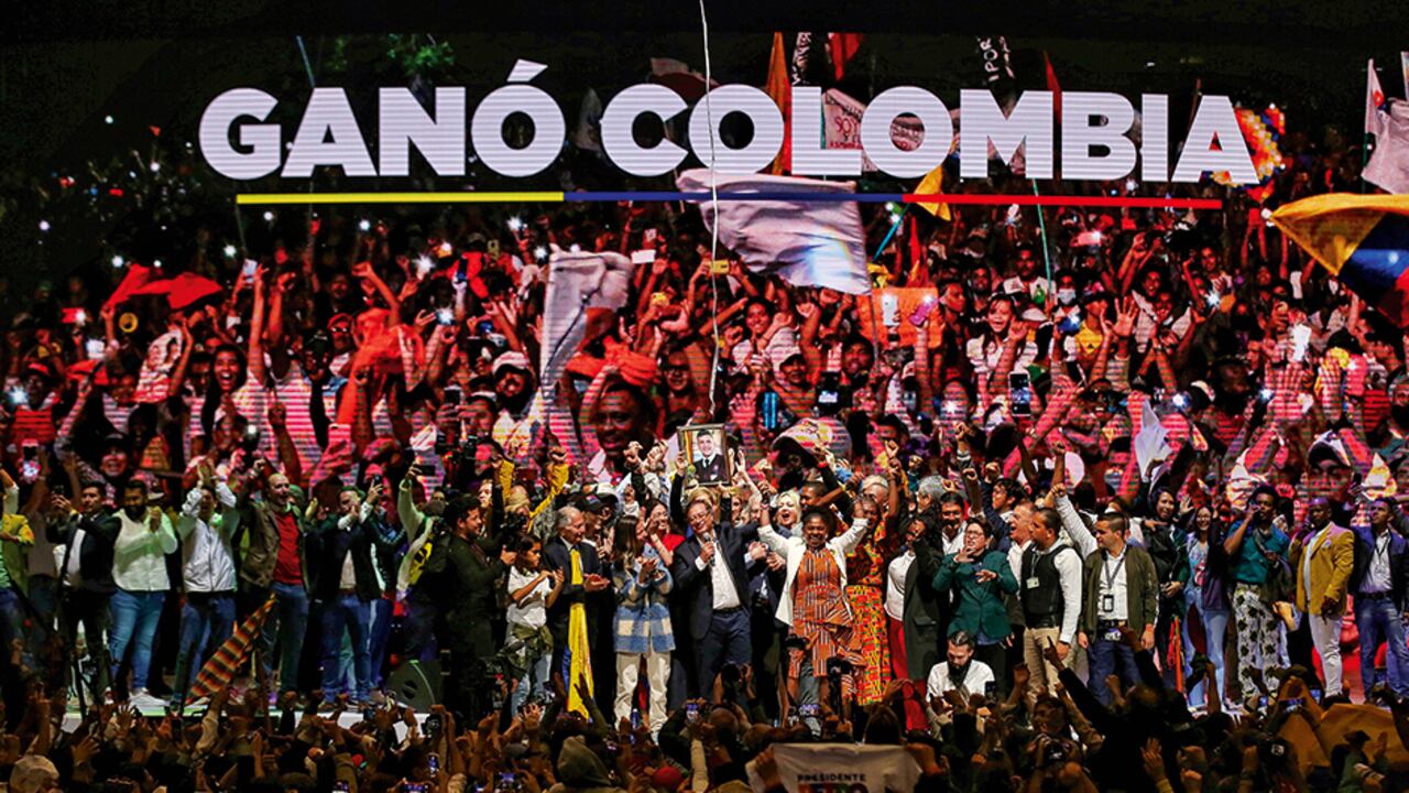 El triunfo de Gustavo Petro este domingo es considerado como histórico porque por primera vez la izquierda estará al frente de los destinos de la nación.