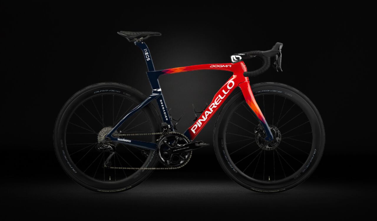 Pinarello Dogma F de Egan Bernal para la Vuelta a España 2023