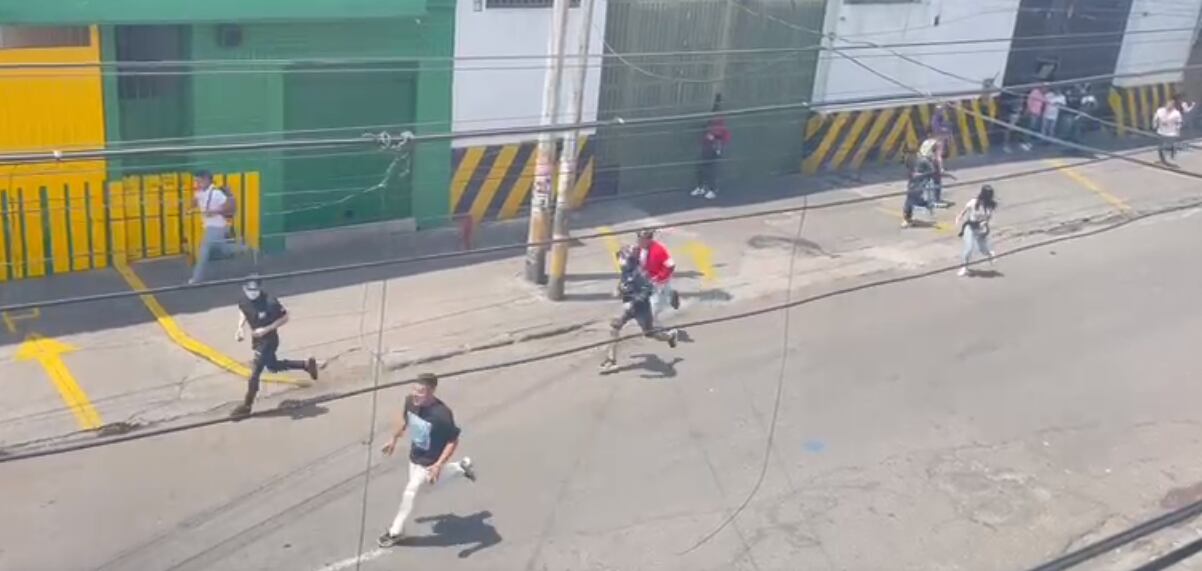 Un operativo de la Dian provocó la reacción violenta.