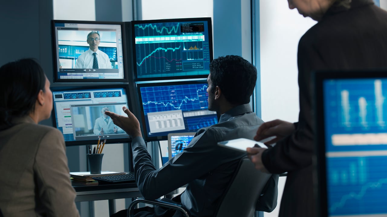 Gente de negocios trabajando en videoconferencia