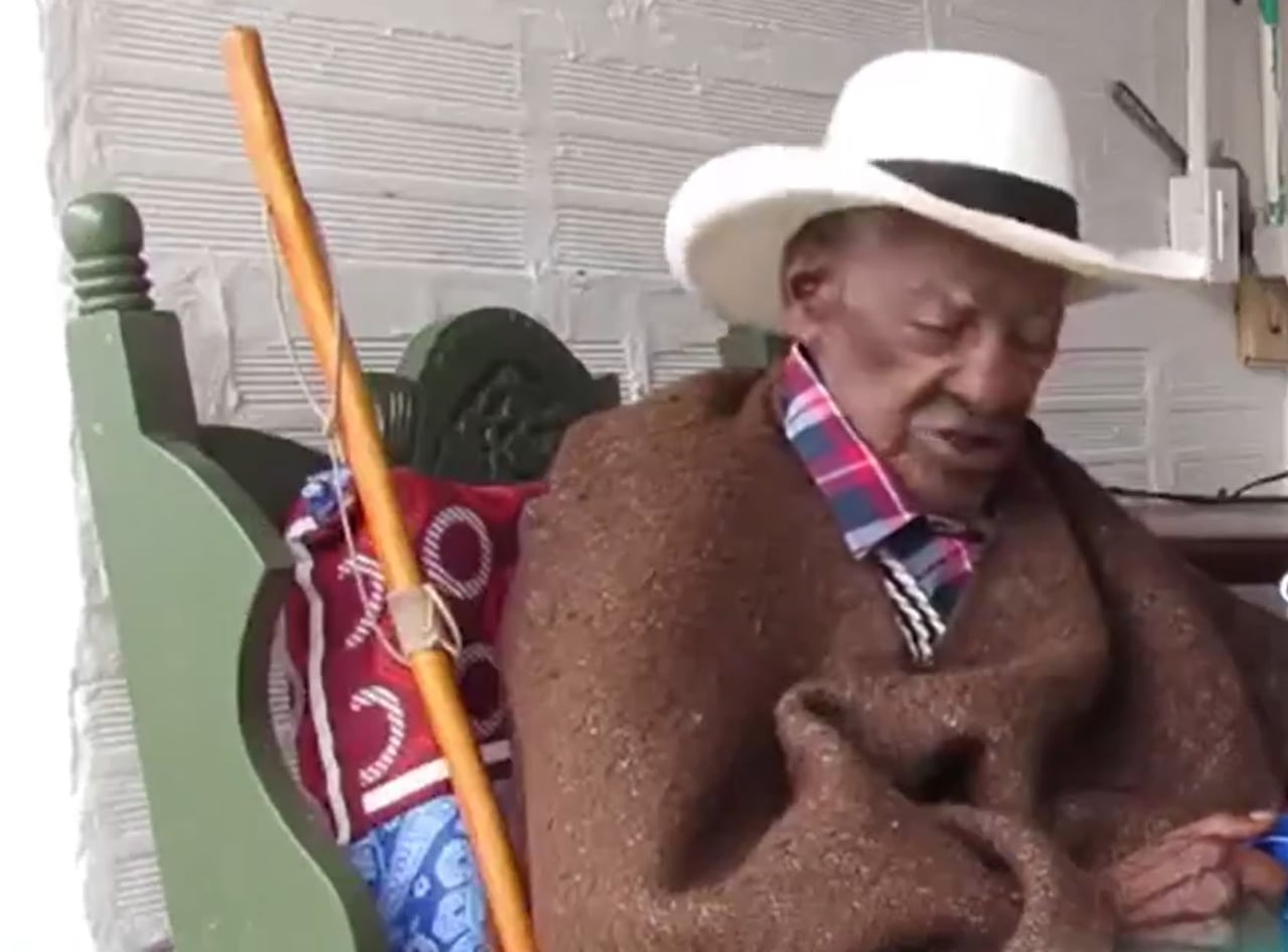 "Es traído a urgencias, donde el médico de turno revisa los signos de muerte y procede a expedir el certificado de defunción", precisó Ramiro Agudelo, subdirector científico del centro hospitalario.