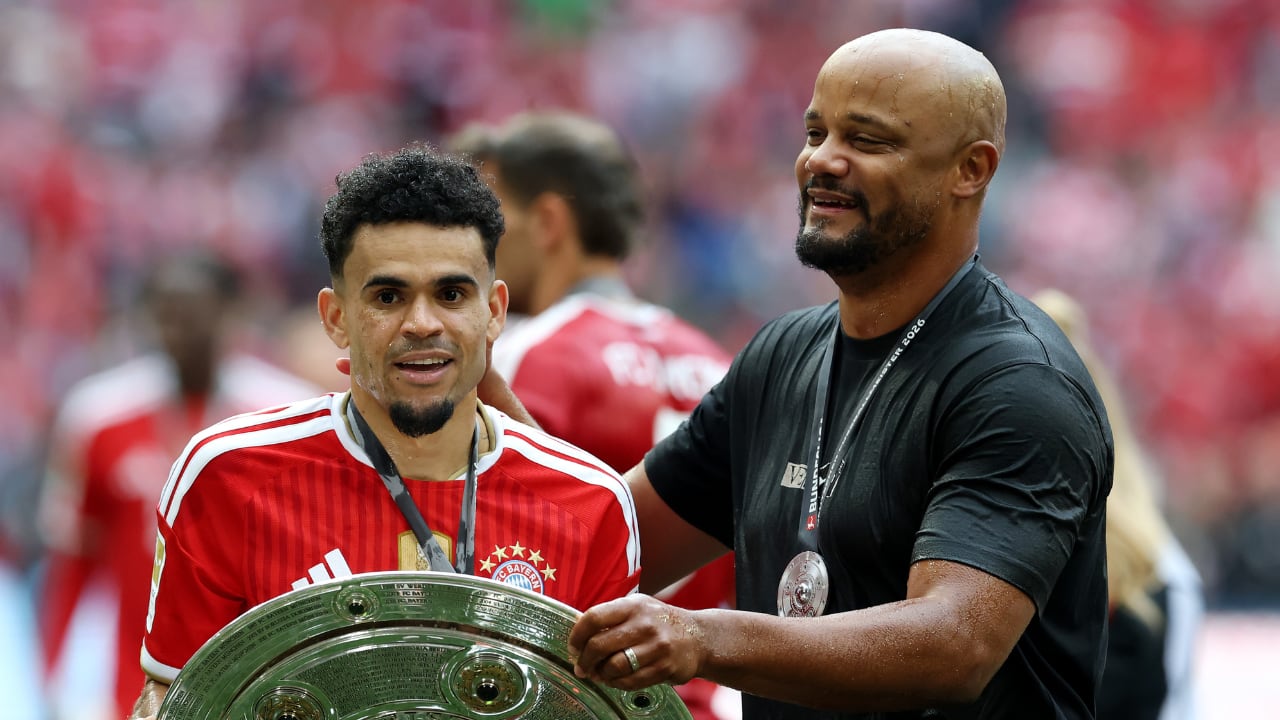 Luis Díaz y su entrenador en Bayern Múnich, Vincent Kompany