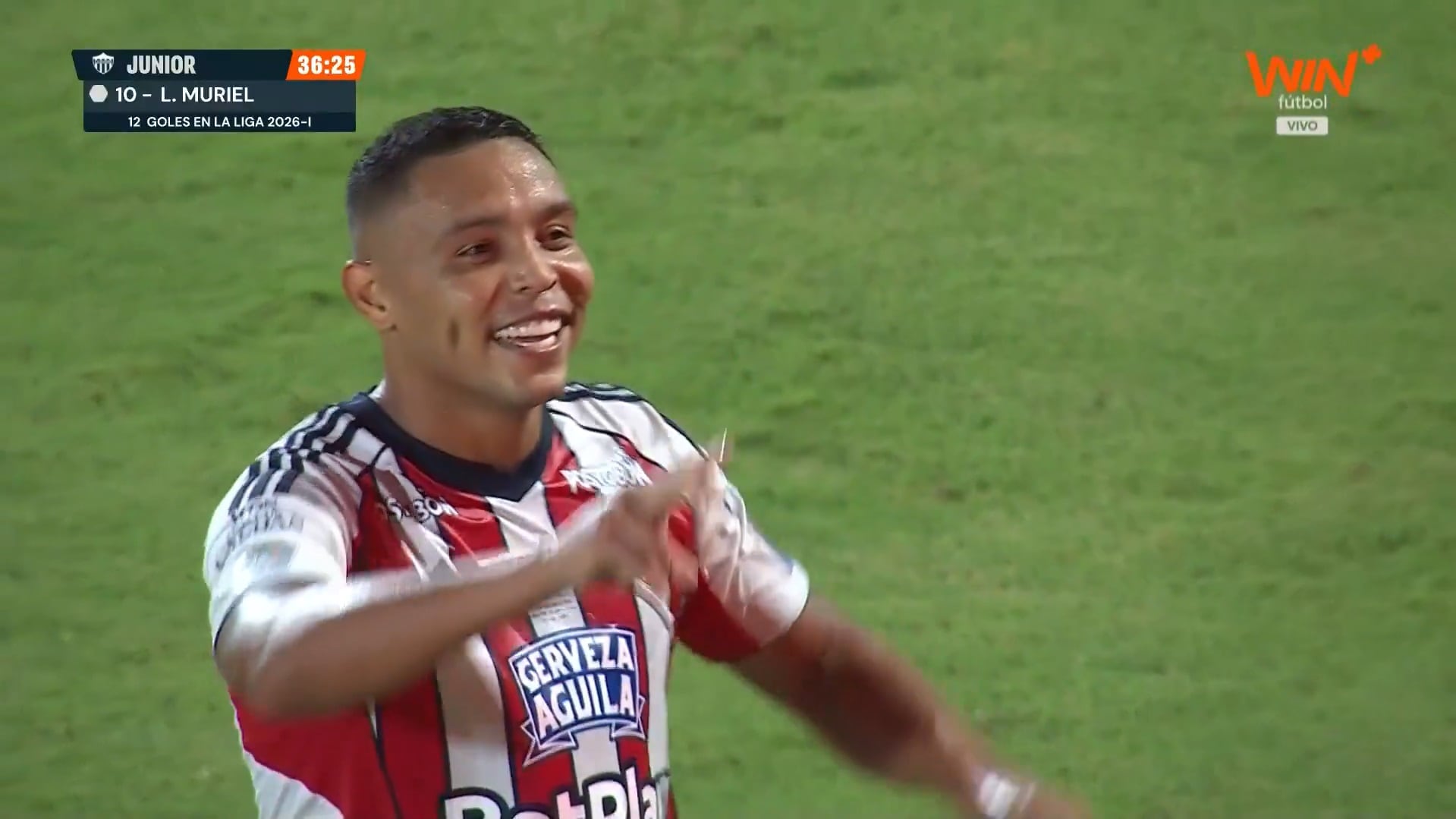 Luis Muriel celebra el segundo gol del Junior