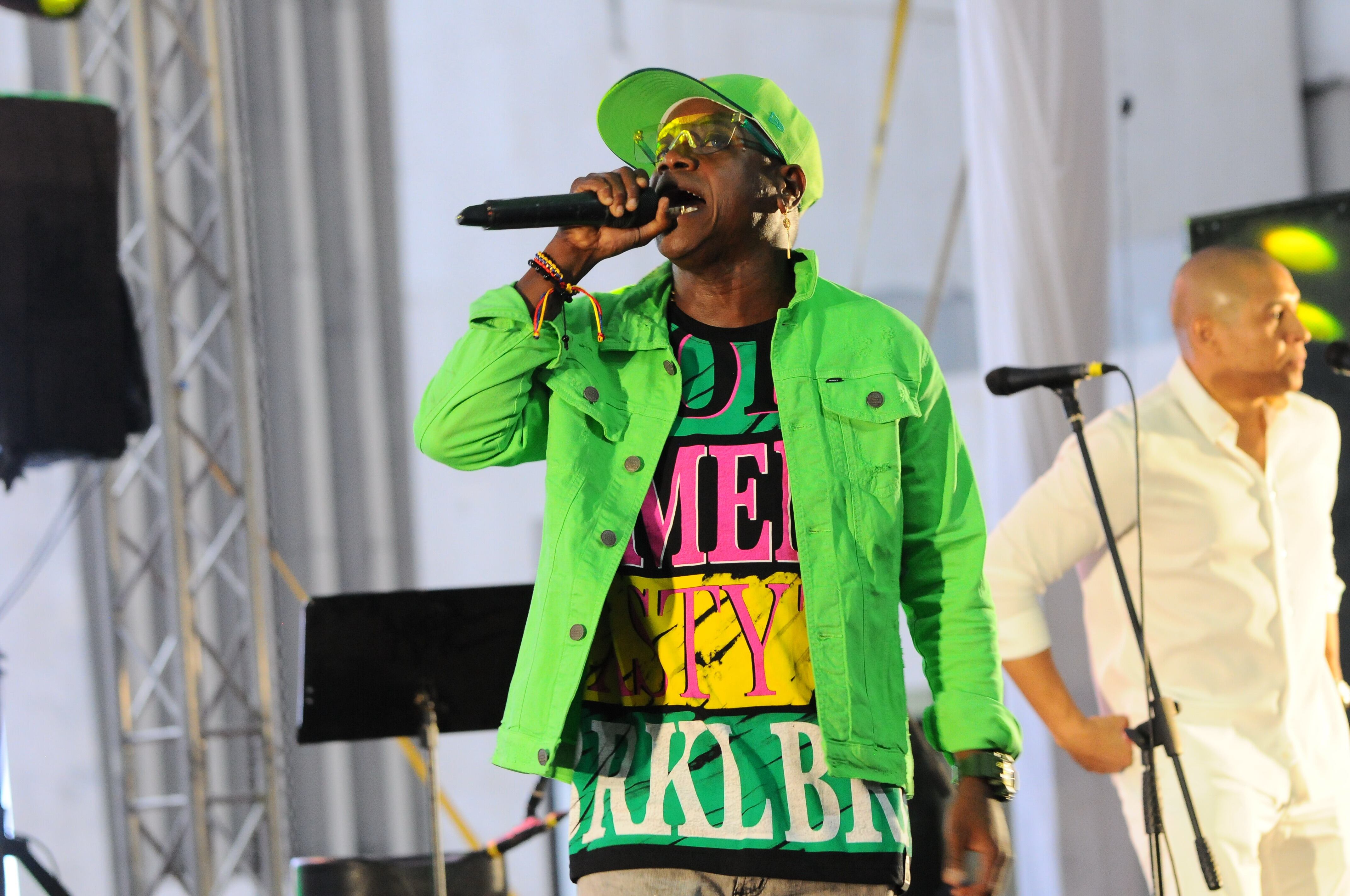 Santiago de Cali conmemora sus 487 años y estudiantes caleños participaron de actividades realizadas en la celebración en la plazoleta del CAM con el artista Tirso Duarte.   Foto: José L Guzmán/El País/Julio 25-23.