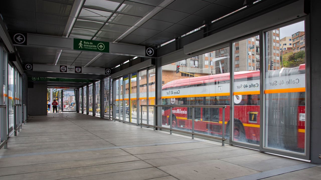 Estación de TransMilenio.