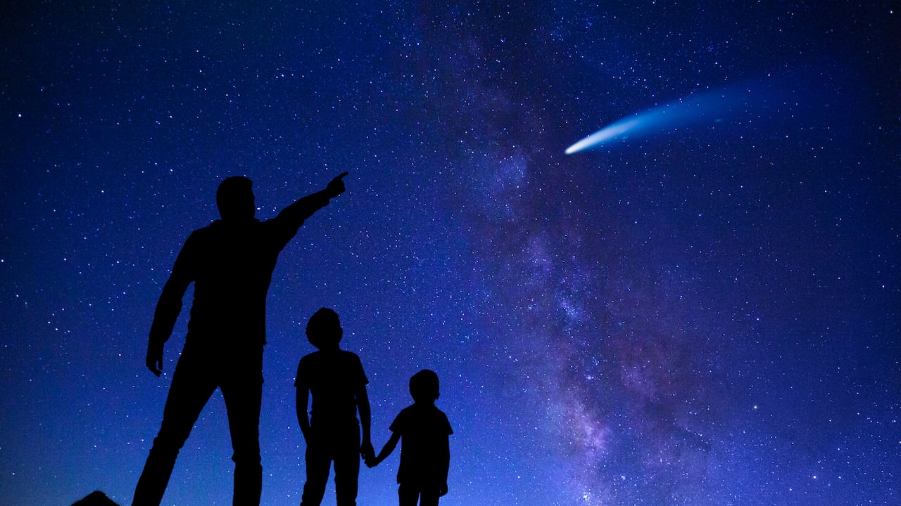 Los colombianos podrán observar un visitante del espacio exterior que sigue intrigando a los científicos.