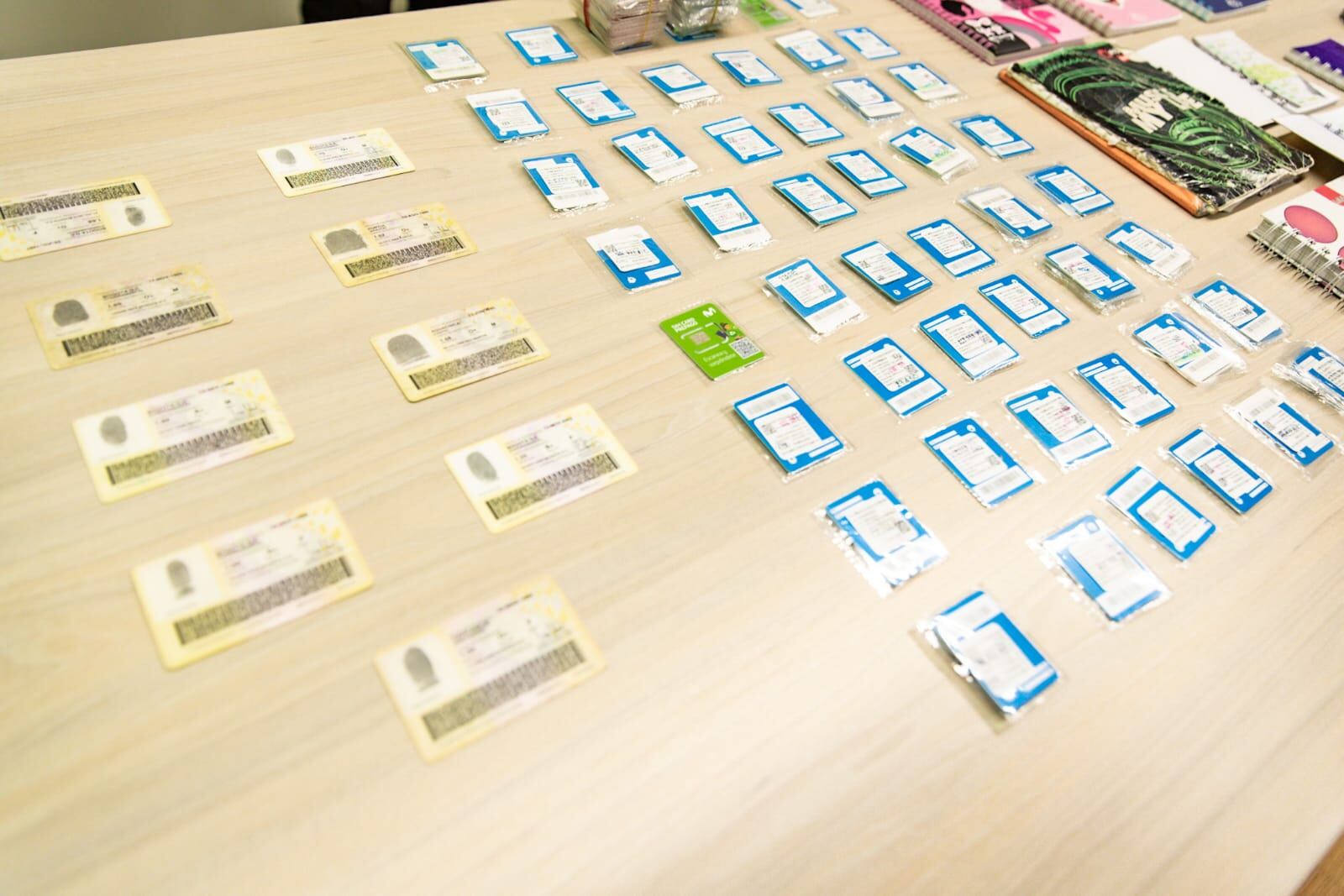 Fueron incautadas 250 tarjetas Sim Card