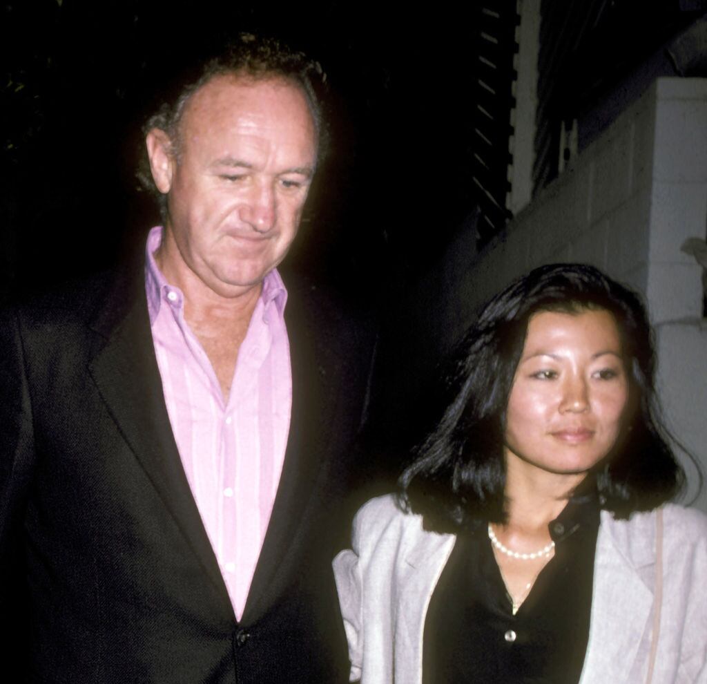 Revelan llamada al 911 al encontrar los cuerpos de Gene Hackman y Betsy Arakawa