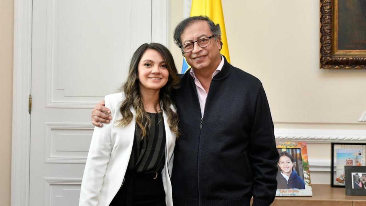 Presidente Gustavo Petro y María Paula Fonseca.
