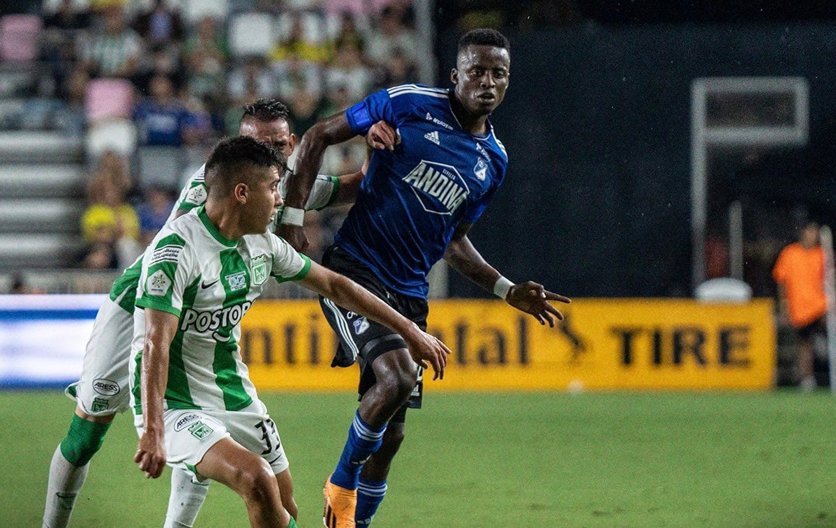 Leonardo Castro marcó el gol de la victoria azul frente a Nacional, en amistoso.
