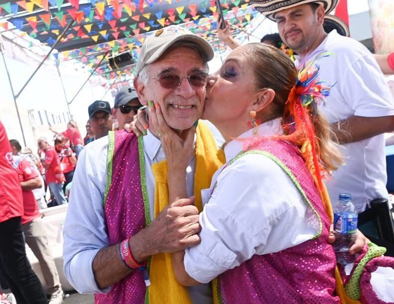 Eduardo Verano de la Rosa, gobernador de Atlántico junto a su esposa Liliana Borrero.