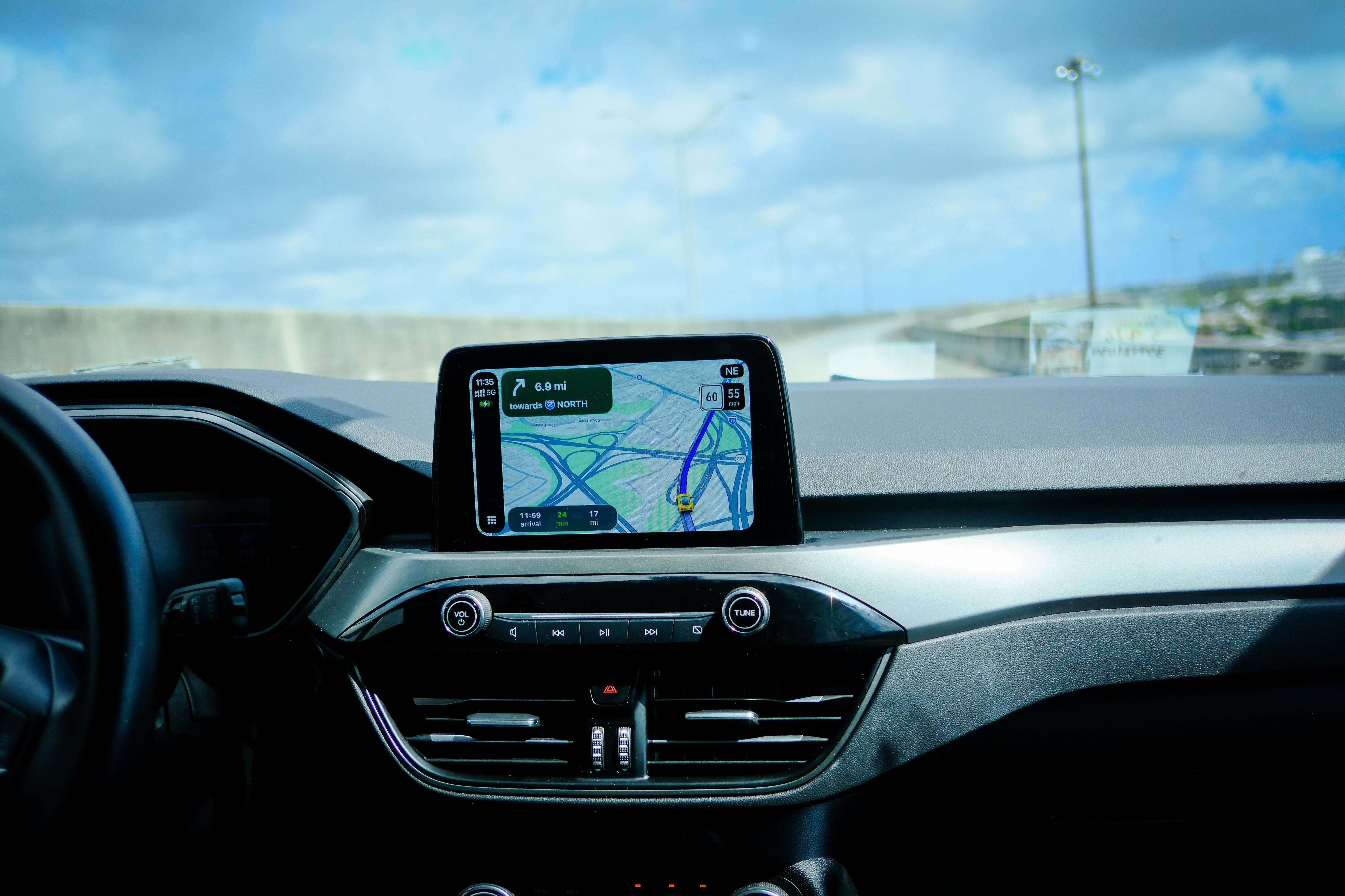 Waze conserva temporalmente rutas guardadas para usarlas durante fallas de conexión.