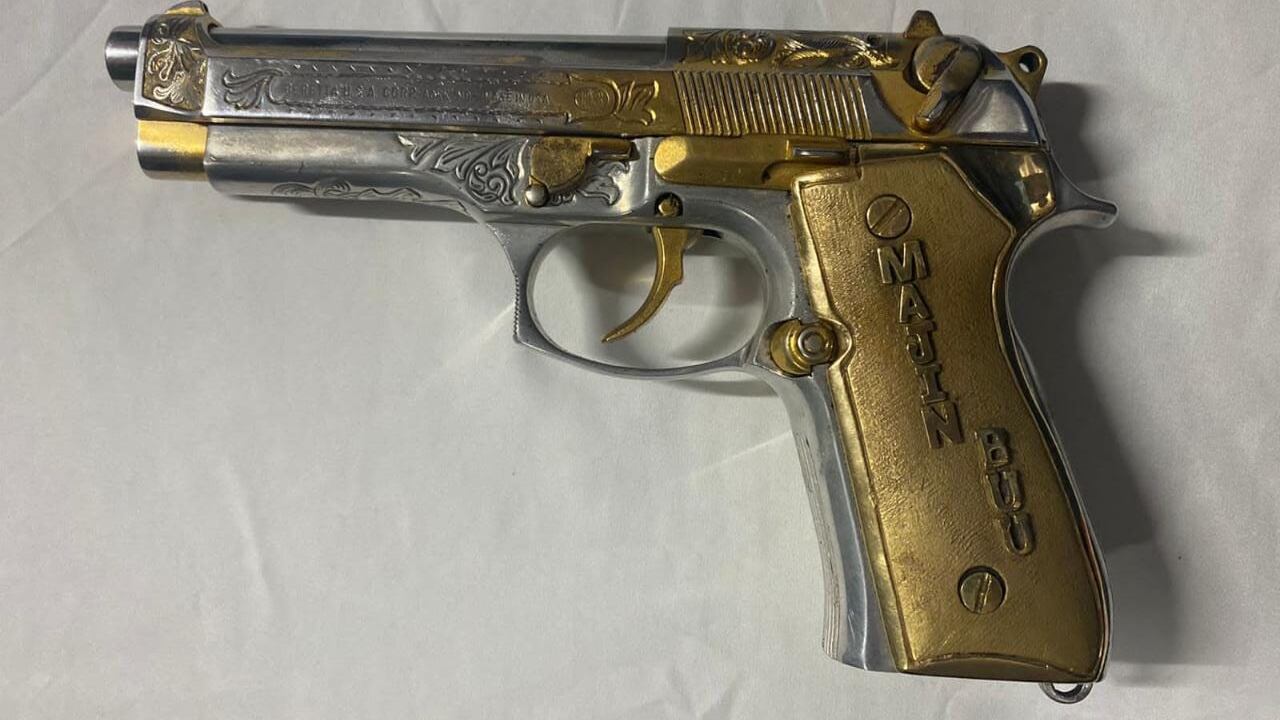 El arma de alias Mayimbú fue incautada tras el operativo en su contra.