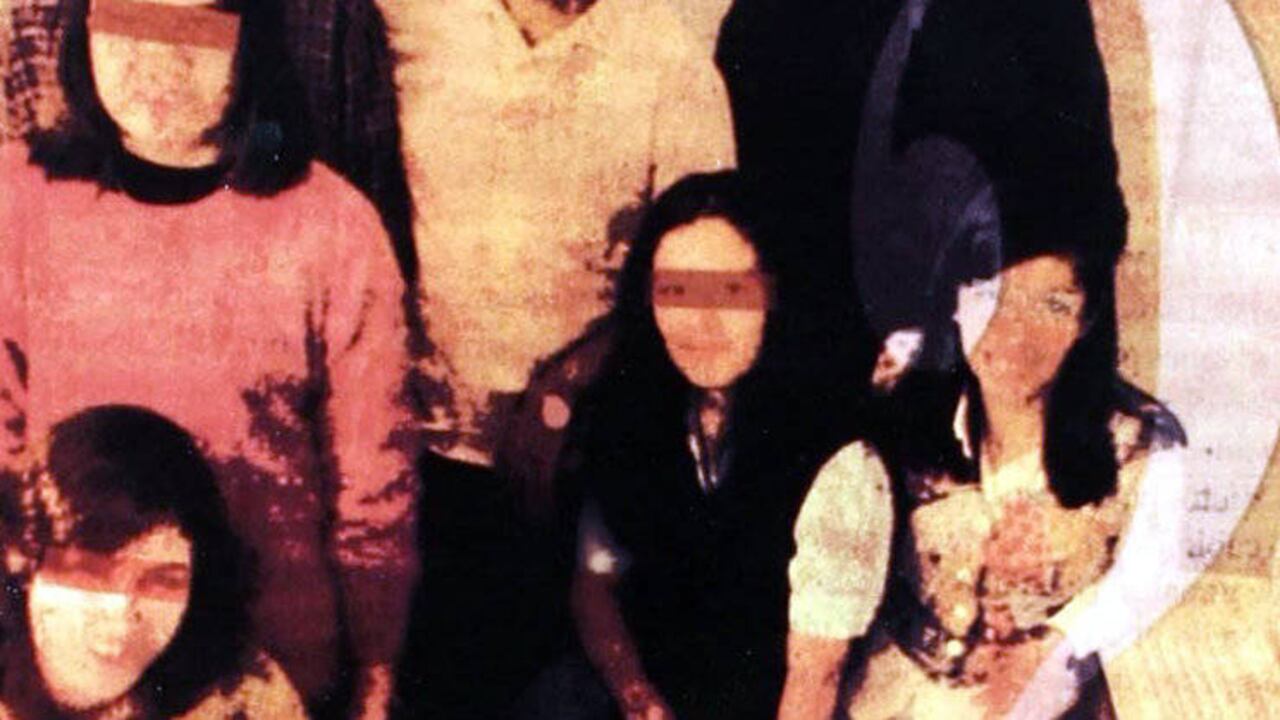 Detalle de la portada de 'Los parientes de Ester' de Luis Fayad.