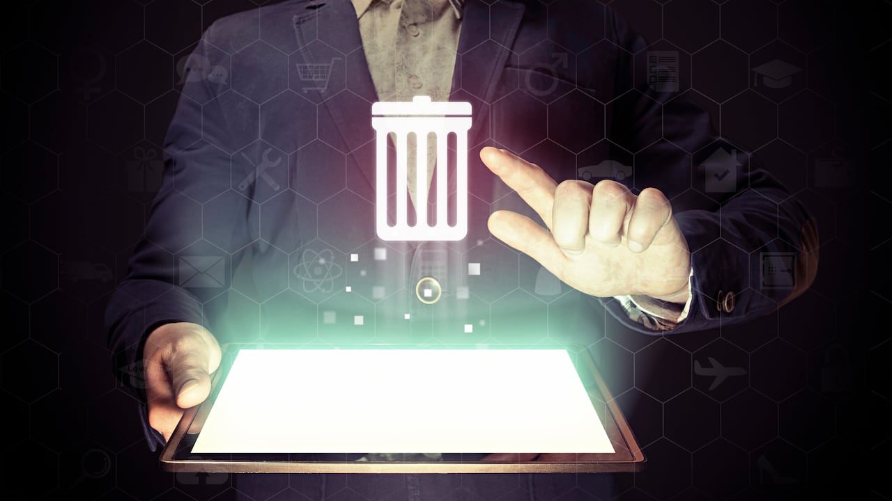 Hacer una limpieza periódica del disco duro ayuda a mejorar el rendimiento del equipo.