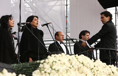 Marisa Pérez, solista; Martha Senn, mezzosoprano; Manuel Contreras, solista y Valeriano lanchas, barítono; cantaron junto a la Filarmónica y la sinfónica.