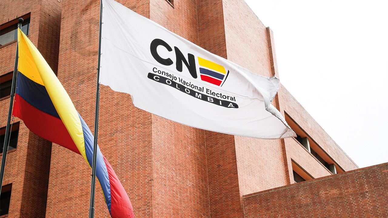 En el interior del CNE hay preocupación porque no hay claridad jurídica para pagar la reposición de gastos de las consultas de octubre de 2025. 