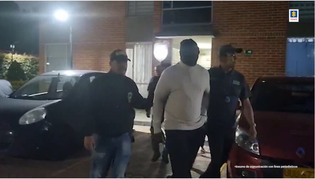 Asegurado nigeriano que coordinaba red transaccional responsable de sacar cocaína de Colombia, mediante correos humanos.