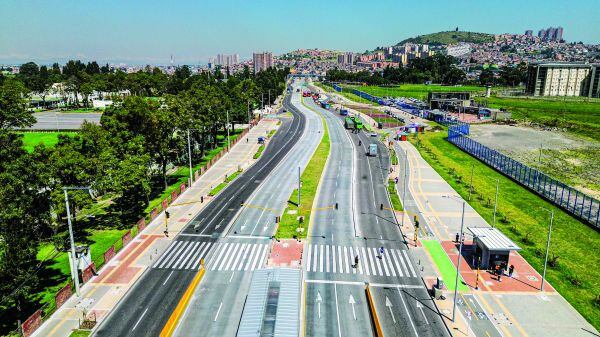 Nueva Caracas Sur: av. Caracas, entre carrera 9.ª y el portal de TransMilenio Usme.