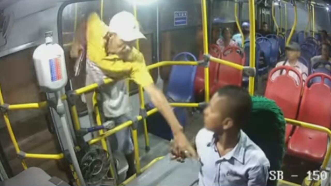 Video | ‘Don Ramón’ atacó de nuevo: el ladrón armado sigue haciendo de las suyas en los buses de Barranquilla