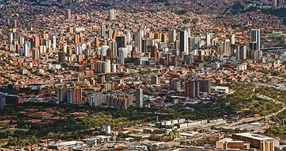 Desde 2003, Medellín ha contado con el apoyo de la Agencia de Cooperación e Inversión (ACI), que tiene el objetivo de apalancar los planes y proyectos del municipio a través de recursos de cooperación técnica y financiera.