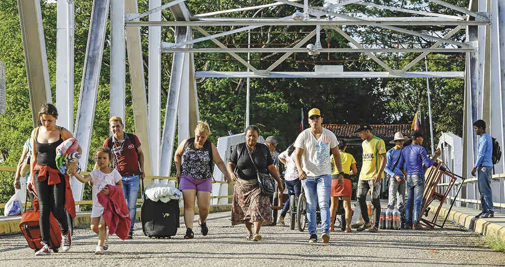 La actividad en la frontera se ha dinamizado por las remesas y esto beneficia el comercio y el turismo.