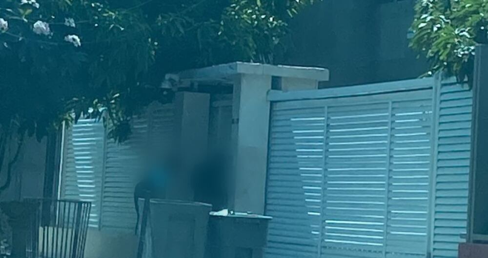 Movimientos a las afueras de la vivienda del hijo de La Gata en Barranquilla.