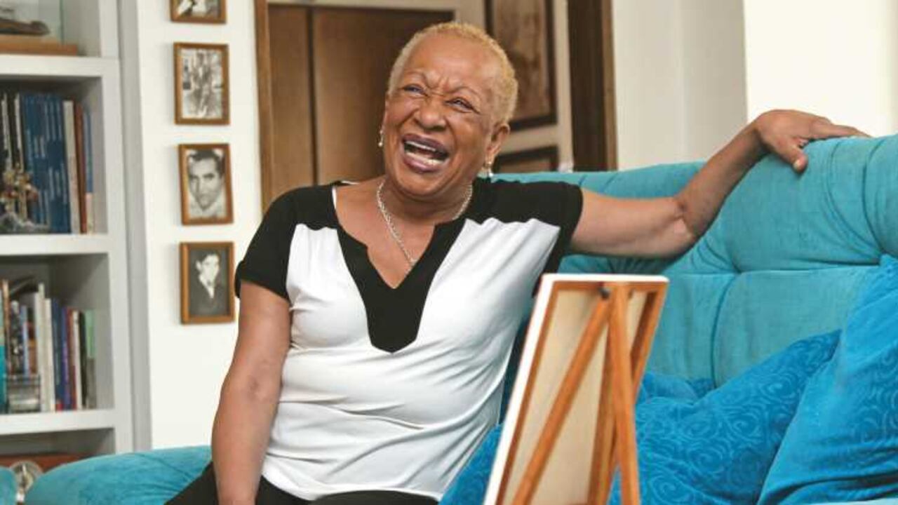 La pianista Teresita Gómez fue adoptada por los porteros de Bellas Artes, en Medellín, cuando era una bebé y solo hasta los 18 años conoció la verdad.