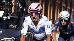 Nairo en el Giro del Emilia.