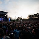 Una vista general del Escenario Plaza durante el tercer día del regreso del festival de música 'Rock al Parque', el festival de rock más grande de América Latina y el tercer festival de rock más grande del mundo, en Bogotá, Colombia, el 27 de noviembre de 2022. (Foto de: Chepa Beltrán/Long Visual Press/Universal Images Group vía Getty Images)