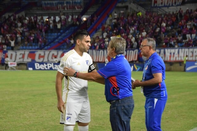 Falcao, además de anotar con Millonarios ante Unión Magdalena, se reencontró con Jorge Luis Pinto.