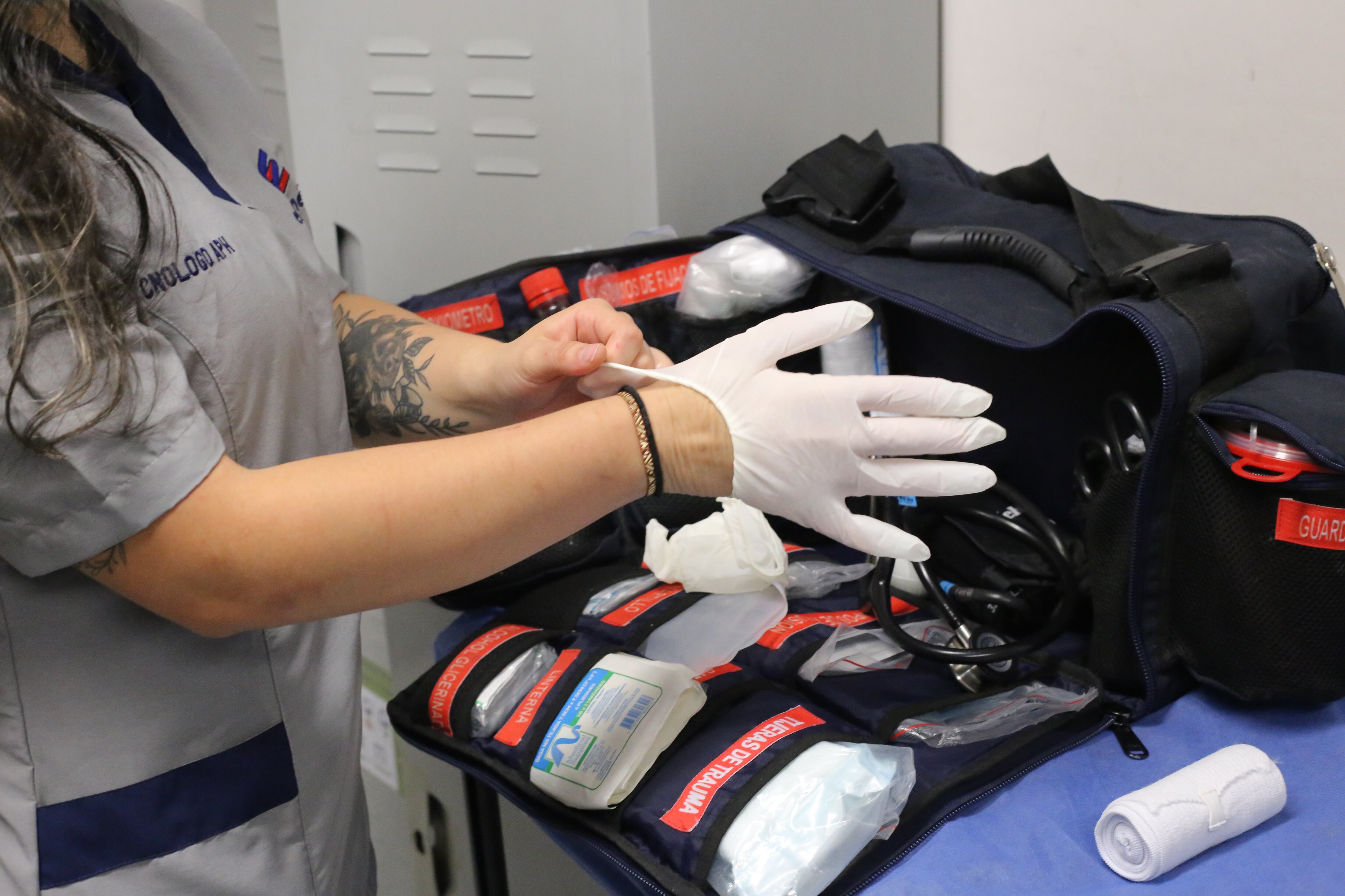 En las estaciones hay personal capacitado para atender las emergencias.