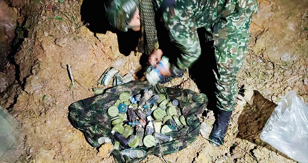  La fuerza pública ha desmantelado un gran número de artefactos explosivos dejados por el ELN para atentar contra la población civil. En la zona hay miedo de transitar.