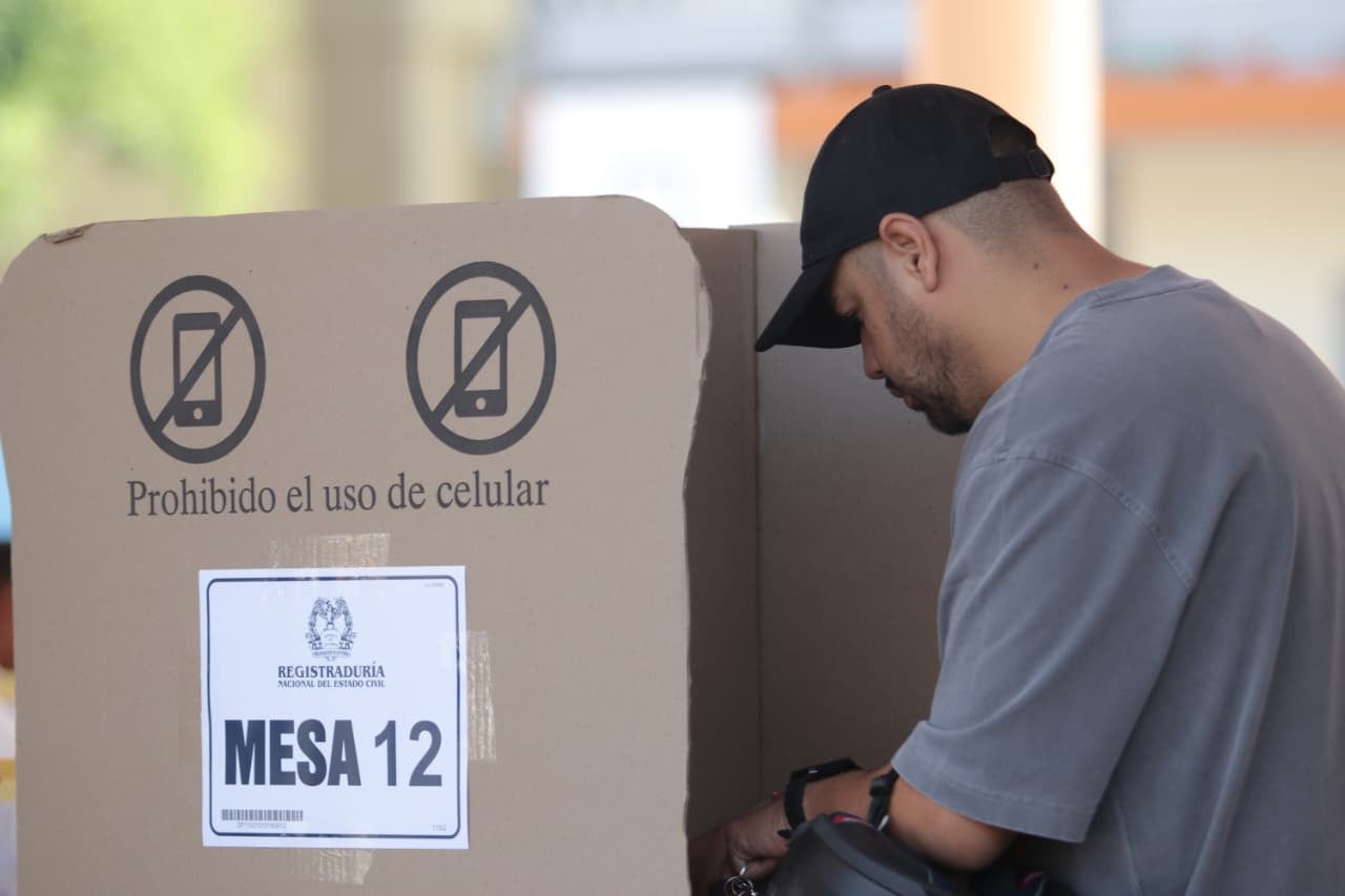 Con 788.229 votos emitidos, el Cauca superó en un 18,3% su participación de 2022 y registró la tasa más alta de los últimos procesos electorales, en una jornada que transcurrió en un ambiente de normalidad y responsabilidad ciudadana.