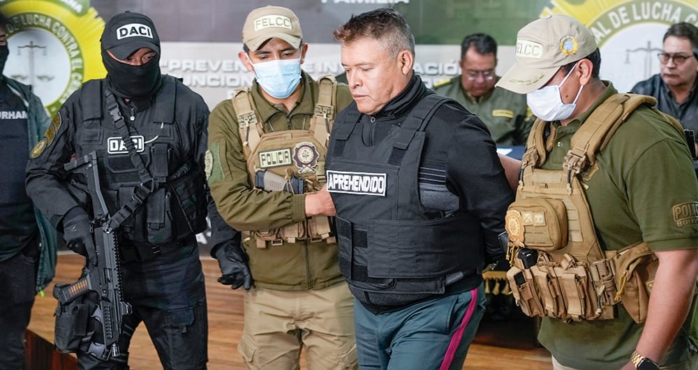 El excomandante Zúñiga después de ser capturado por las autoridades.