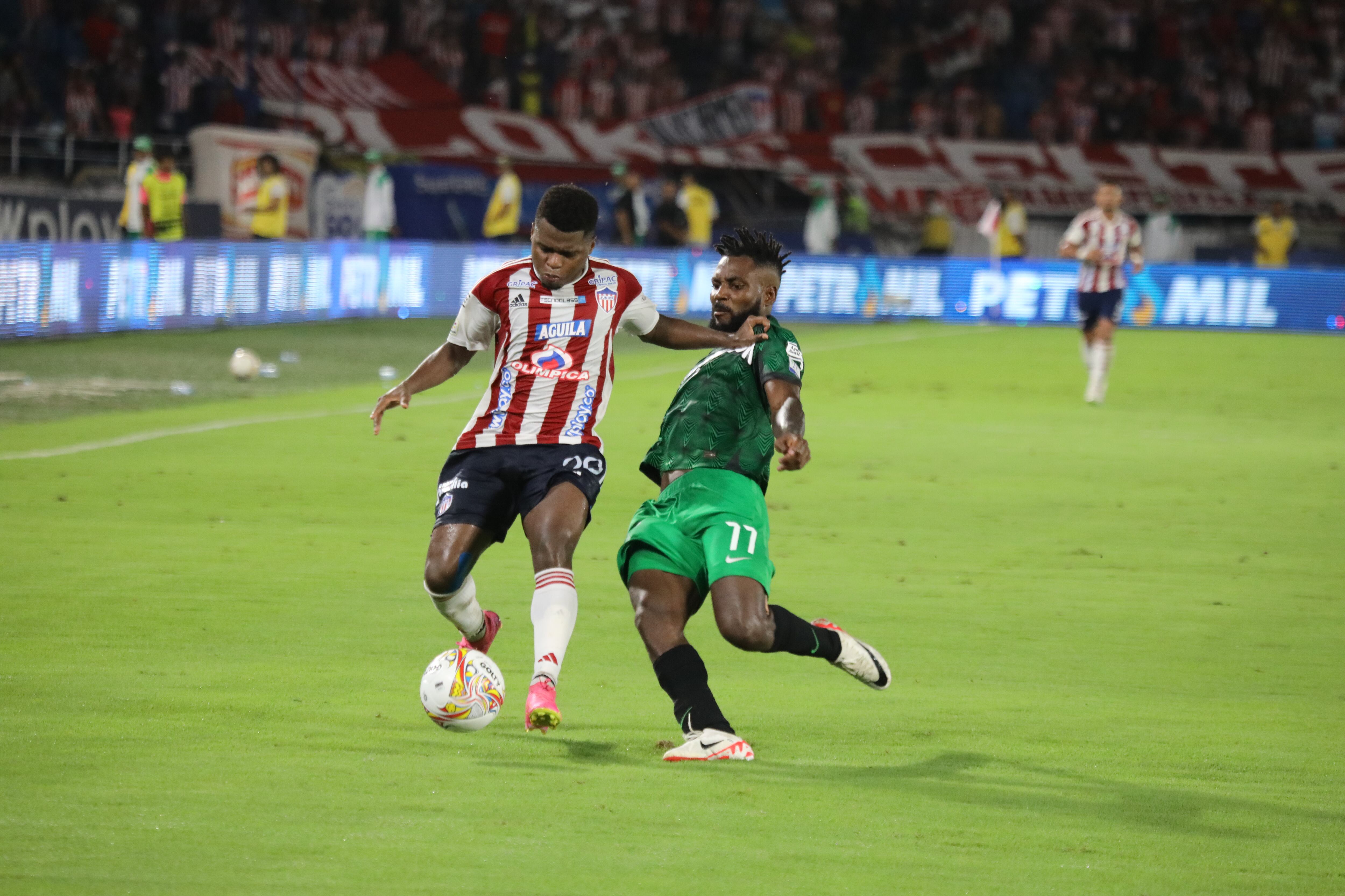 Junior y Atlético Nacional empataron a un gol en Barranquilla.
