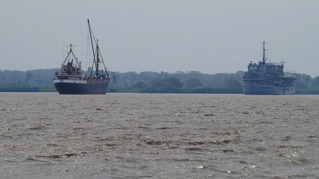 Gremios navieros están preocupados con esta decisión del gobierno Petro que pone en riesgo el río Magdalena