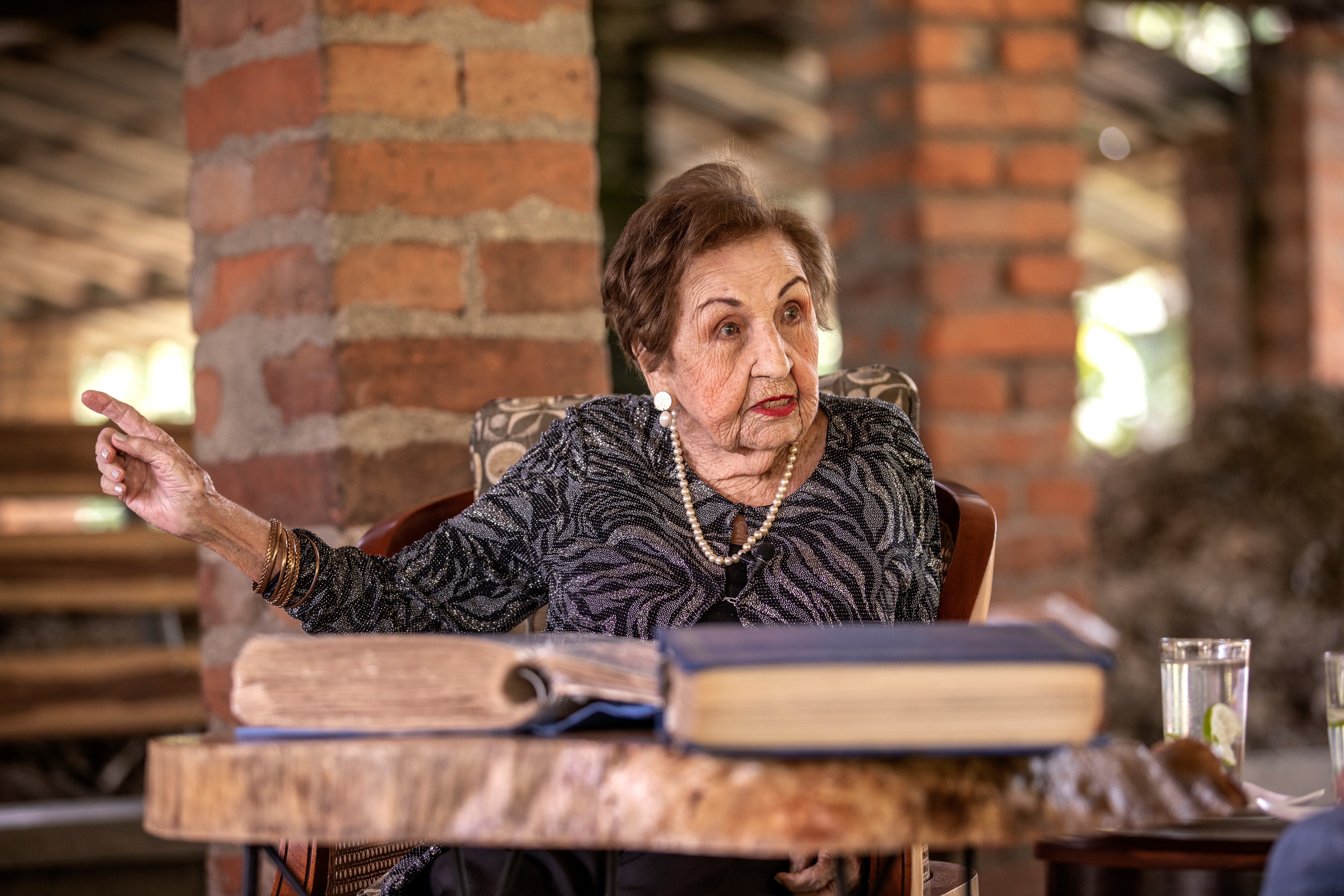 Cecilia Suárez de Hernández. Madre de Rodolfo Hernández.