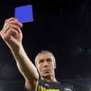 La tarjeta azul llega al fútbol