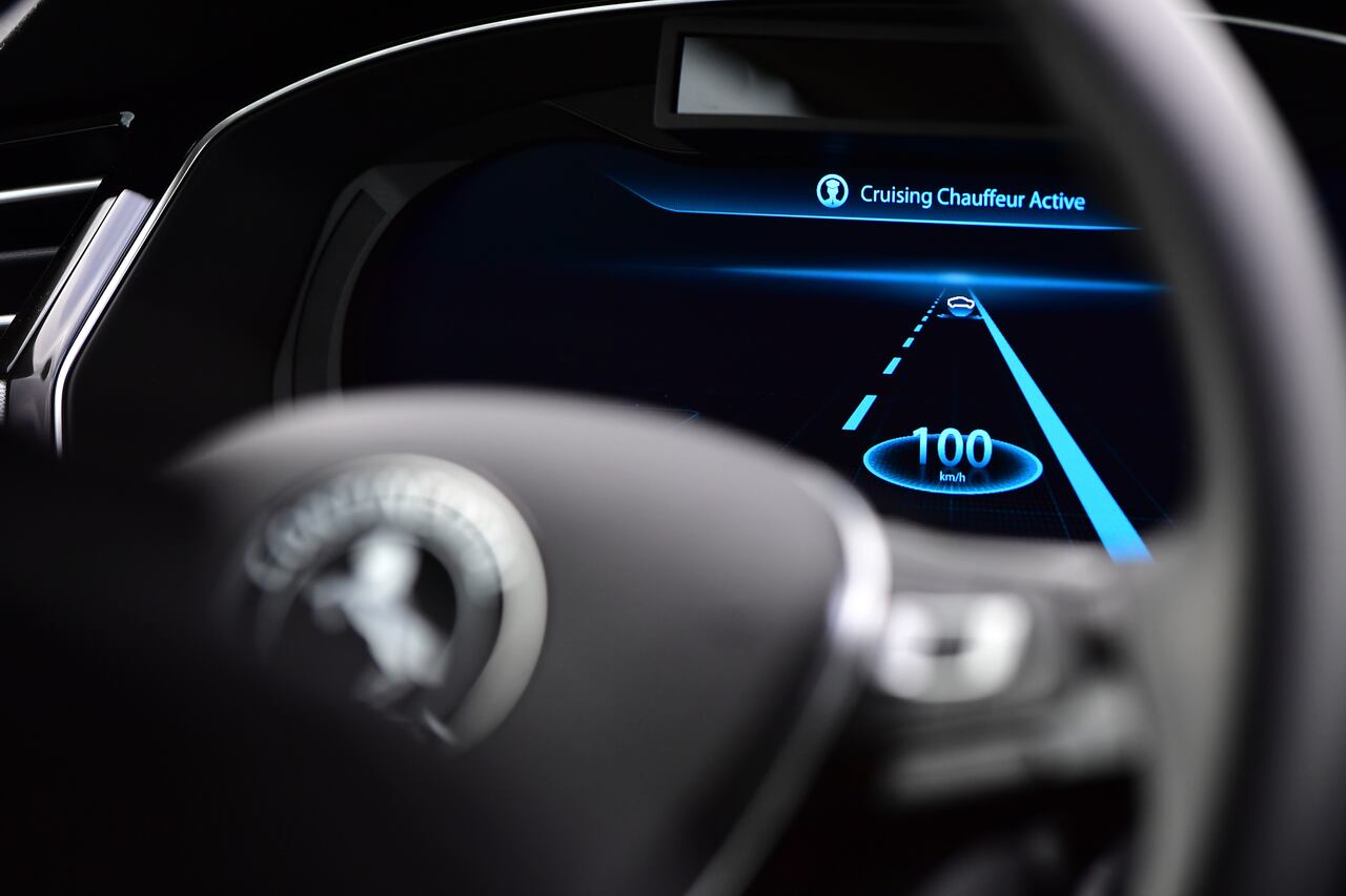 Los ADAS incluyen radares que detectan la presencia de vehículos en los diferentes ángulos del vehículo.