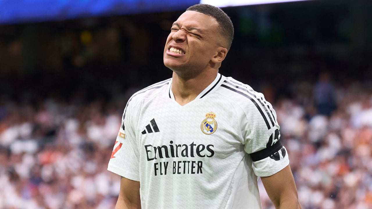 A Kylian Mbappé la justicia francesa le estaría investigando unos cheques que entregó.