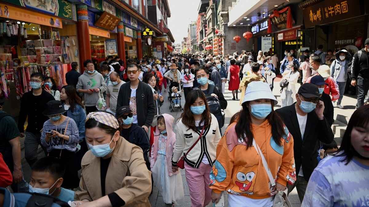 Coronavirus en China | ¿Está controlado el virus? Ciudadanos salen en masa a lugares turísticos