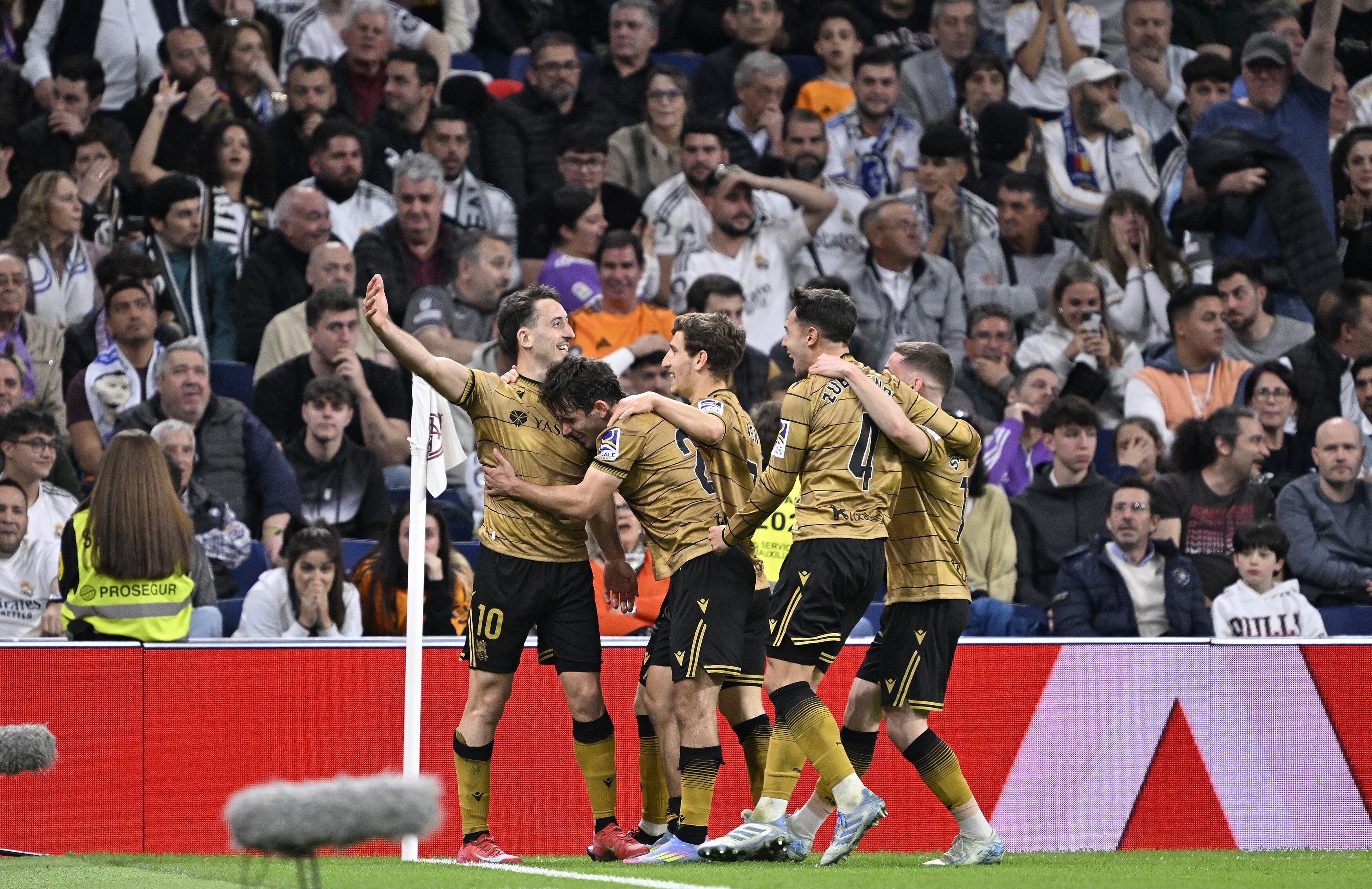 Real Sociedad se ilusionó con la remontada en el Bernabéu.