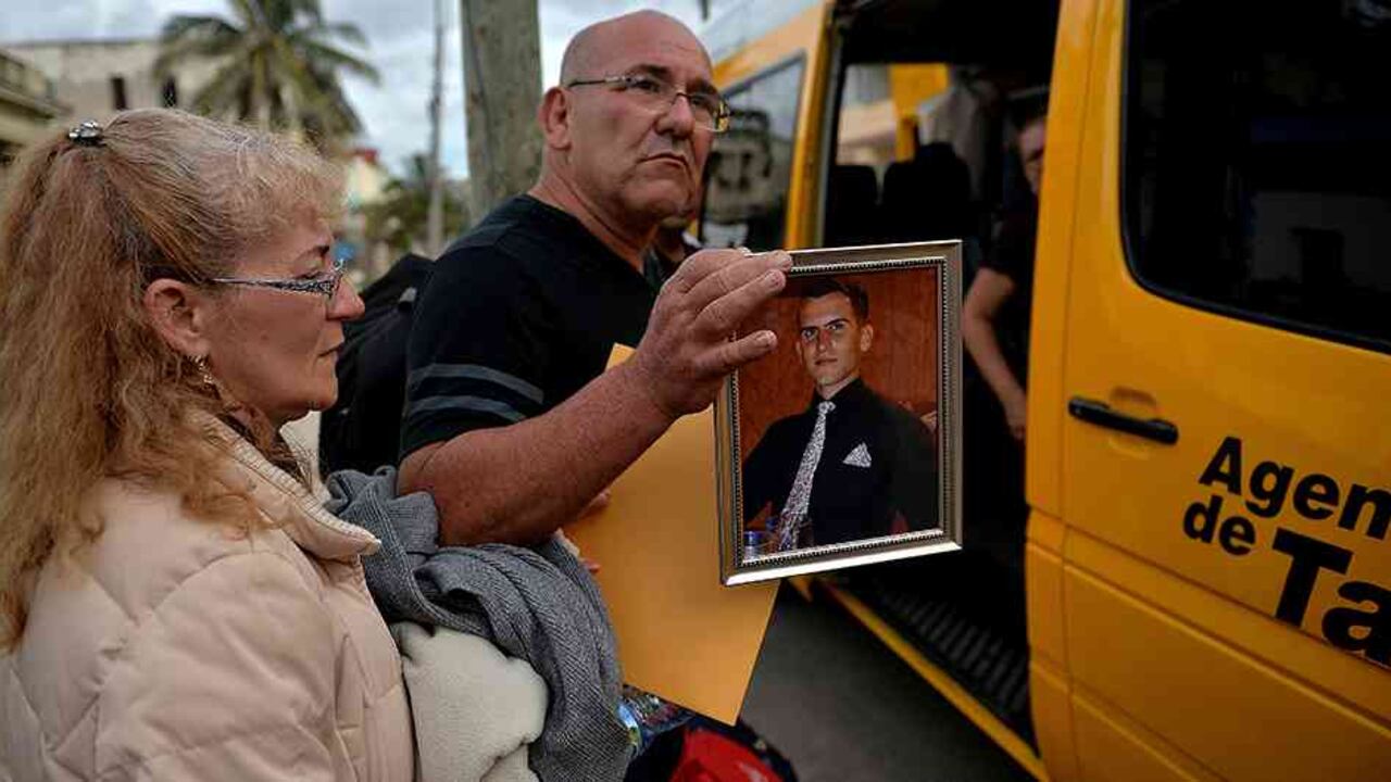 Familiares de una de las víctimas