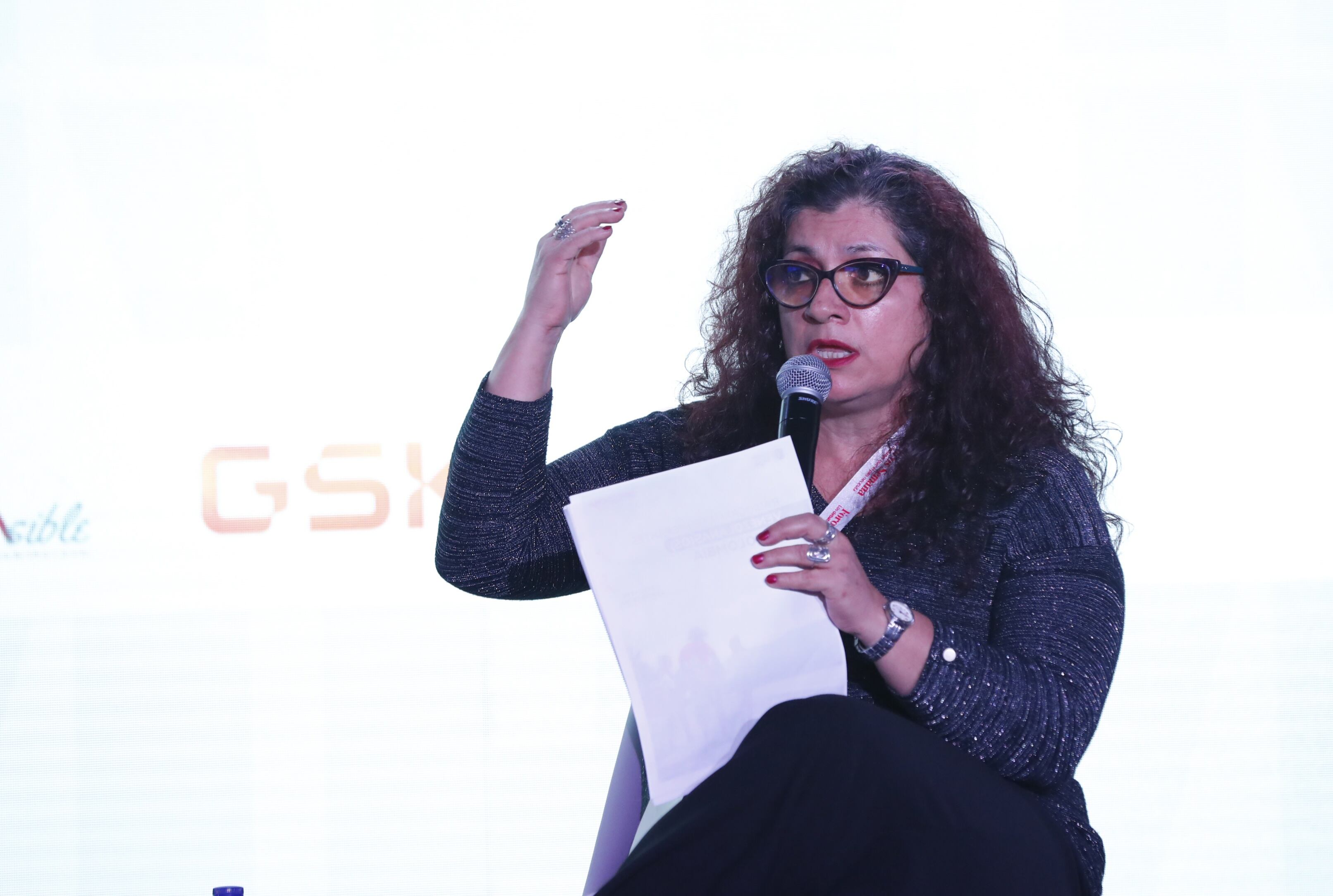 Liliana Andrade, médica experta en VIH-MG en medicina tropical y salud  internacional