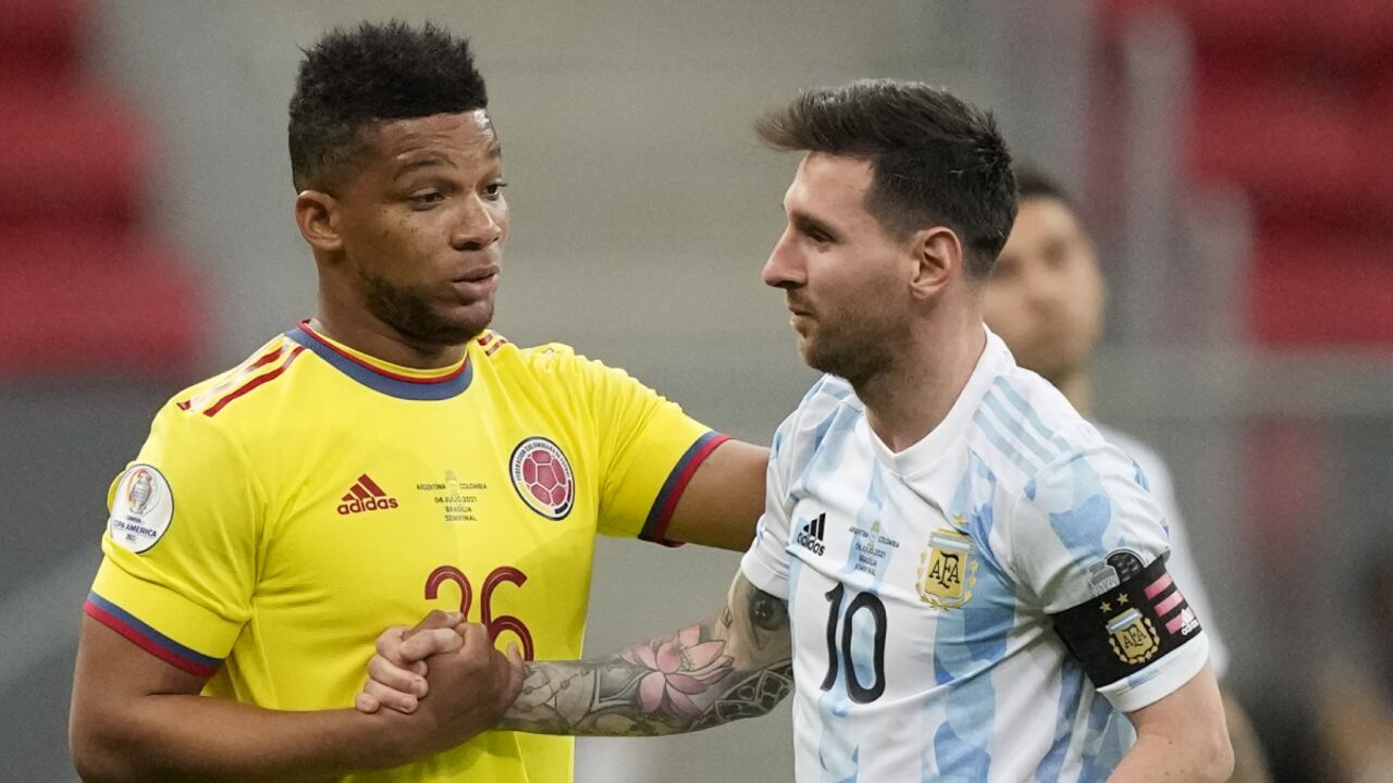 El lateral se expresó por medio de sus redes sociales.