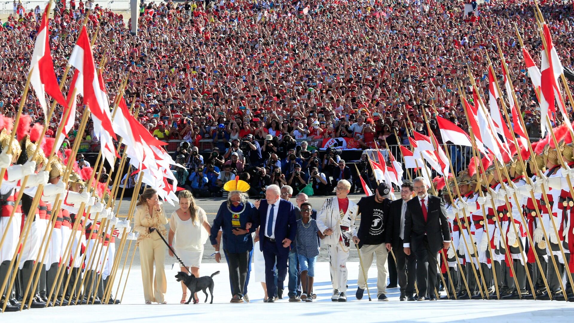 Luis Inacio Lula da Silva estuvo acompañado por su perrita Resistencia.